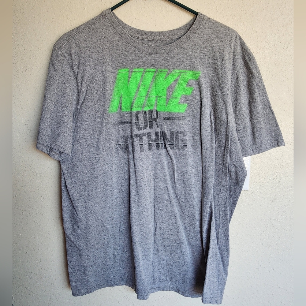 ‼️SOLD‼️ Nike Men's Athletic Wear T-Shirt - Picture 1 of 3